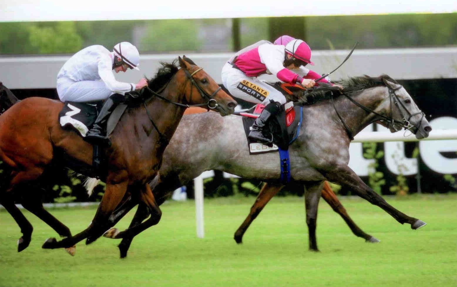 TOCCATA BLUE wins the Le Bruine Handicap at Leopardstown on 2nd July 2015